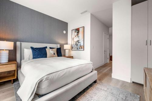 Modern Brickell Luxe Apartment by Palermo Home Miami photo 9