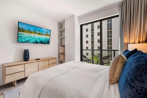 Modern Brickell Luxe Apartment by Palermo Home Miami photo 21