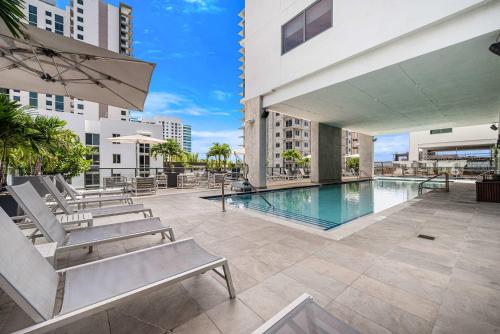Modern Brickell Luxe Apartment by Palermo Home Miami photo 23