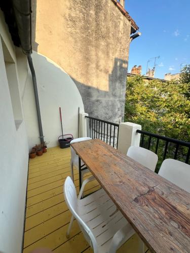 Cosy 2 terrasses calme & clim & quartier animé