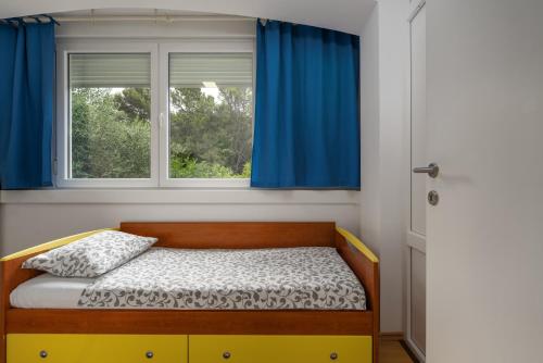 Modern apartment Sabina with nice garden