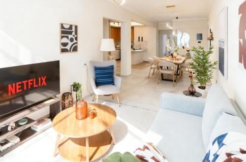 Maison Proxenou - Luxury Apartment by the Sea