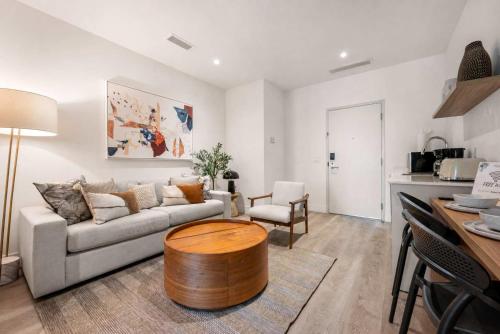 Modern Brickell Luxe Apartment by Palermo Home Miami photo 12