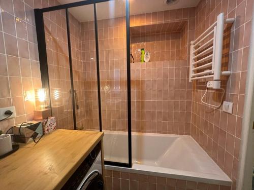 Appartement deux pièces métro pyrenées