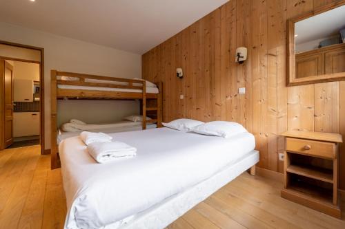 Bright apartment - near Mont Blanc