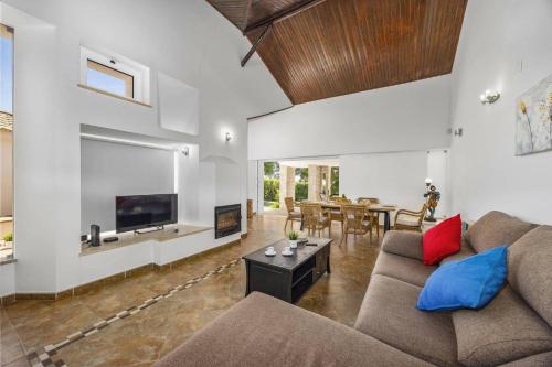 Villa Elo by Villa Plus