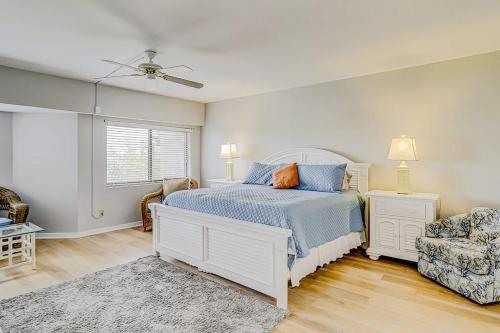 Forest Beach Villas 405 photo 14
