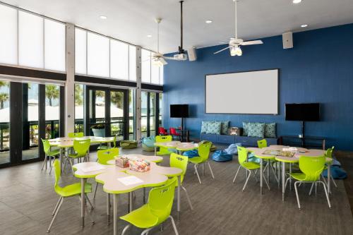 Holiday Inn Resort Panama City Beach by IHG photo 191