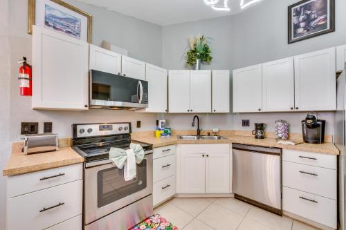 Luxe 4BR Villa Near Disney: Private Pool & Lanai photo 14