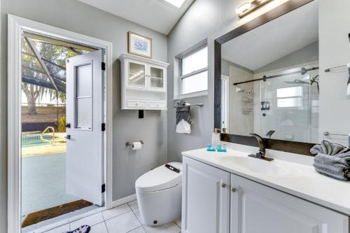 Luxe 4BR Villa Near Disney: Private Pool & Lanai photo 27