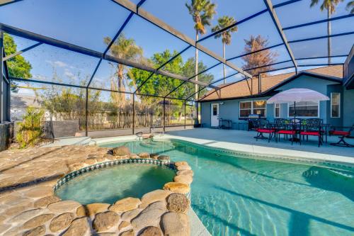 Luxe 4BR Villa Near Disney: Private Pool & Lanai photo 33