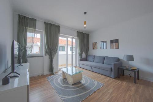 Bright & Comfortable flat in the Heart of Cascais