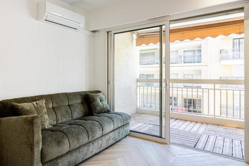 2 FERRIE - Beautifully renovated studio 50 m from Croisette