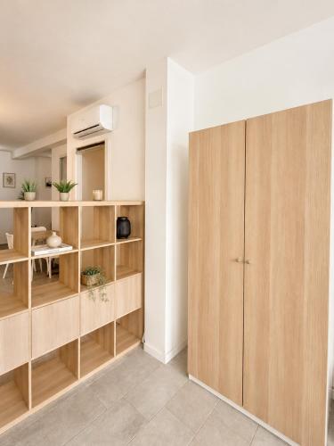Strategic & Large Studio with Self Check In - Fondazione Prada, Milano with AC, Wifi, Washing Machine