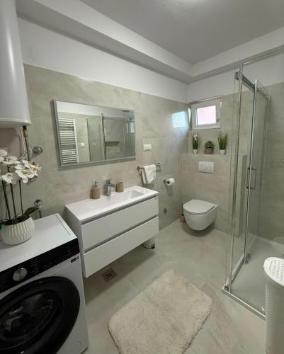 Apartment Monika - Private terrace & Parking