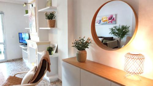 SPACIOUS FLAT 100M FROM BEACH-NERJA-Spain