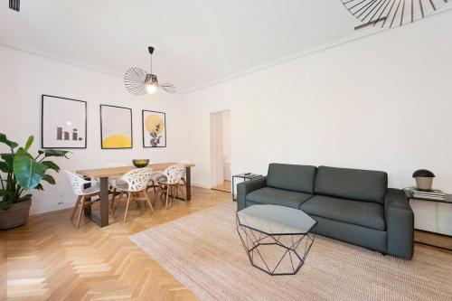 Staymadrid Retiro apart -Bright & Spacious 1-5 pax