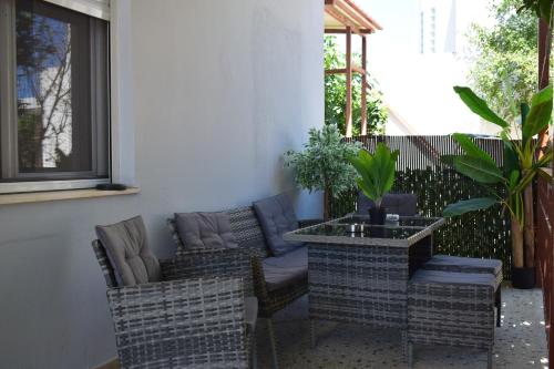 Traditional Oasis Artemis