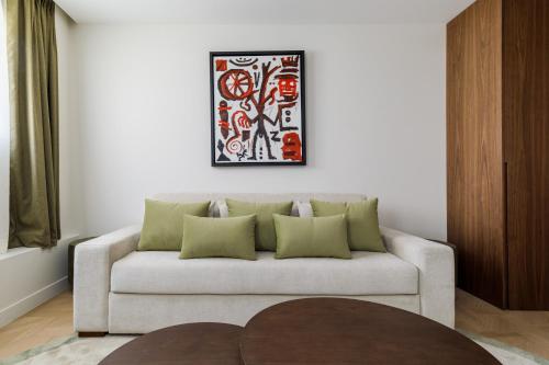 Cosy apartment with AC next to Champs Élysées