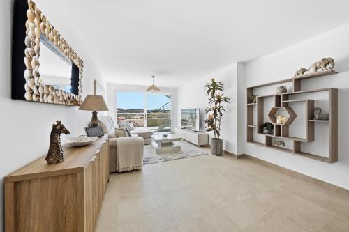 Sunny Golf - Luxury Penthouse - Rooftop Retreat