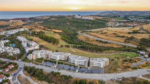 Sunny Golf - Luxury Penthouse - Rooftop Retreat