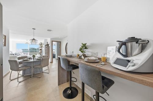 Sunny Golf - Luxury Penthouse - Rooftop Retreat