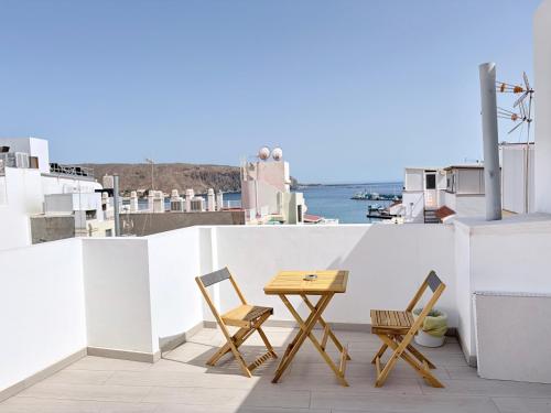 Central Room Los Cristianos