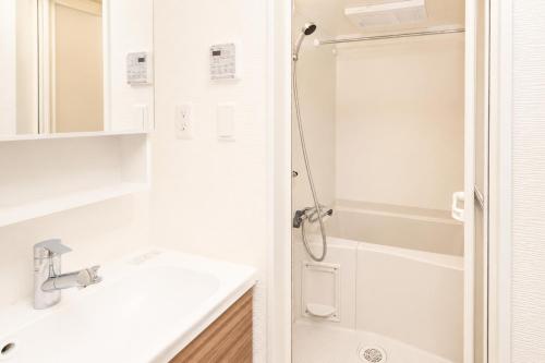 Osaka Urban Residence Awaza