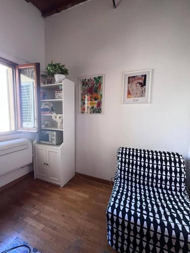 Charming studio apartment in San Frediano