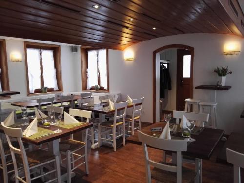 Restaurace v ubytování Pizzeria-Pension Gambrinus