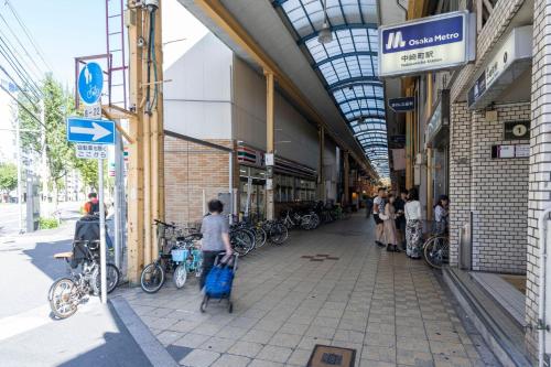 Aprile Umeda Higashi