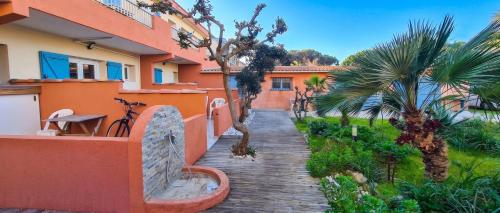 Studio charmant à Hyères - 20 m² - Terrasse accueillante
