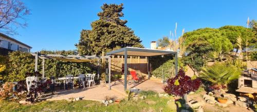 Studio charmant à Hyères - 20 m² - Terrasse accueillante