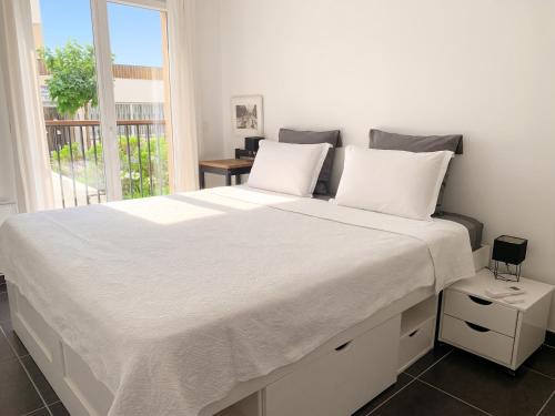 Appartement Moderne à Marseille avec Balcon et Vue sur Jardin