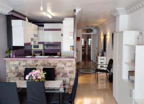 Spacious Apartment in Fuengirola - Sea View - 95 m²