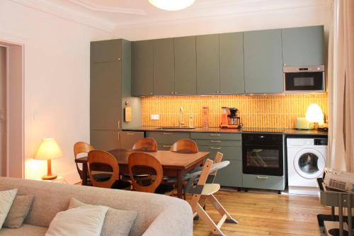 Apartment near the Buttes-Chaumont