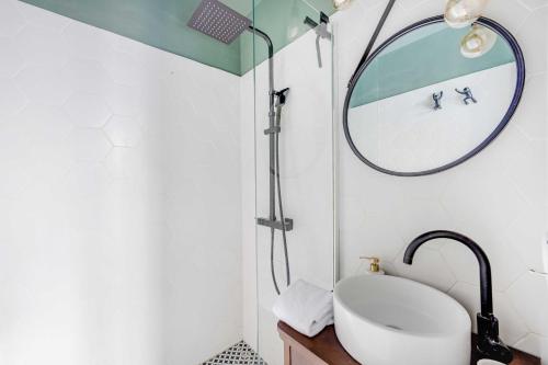 Modern Apartment 1BR 2P - Montmartre