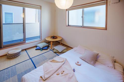 XXS Central Tokyo Home with Easy Shinjuku Access 2Min Subway