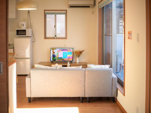 XXS Central Tokyo Home with Easy Shinjuku Access 2Min Subway