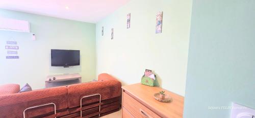 LE BARCARES - plage et village de Noël à pied - logement "Aiguamar" climatisé 1 chambre avec terrasse, 4 personnes - parking privé