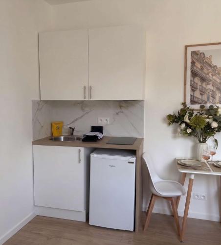 New 922 Suite Lea - Cosy Apartment Paris Center