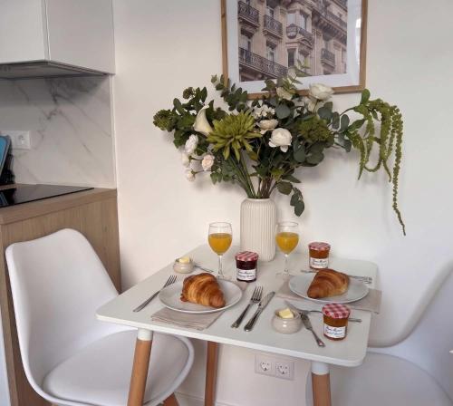 New 922 Suite Lea - Cosy Apartment Paris Center