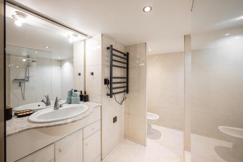 Beautiful Loft in Central Nice with Terrace - AC