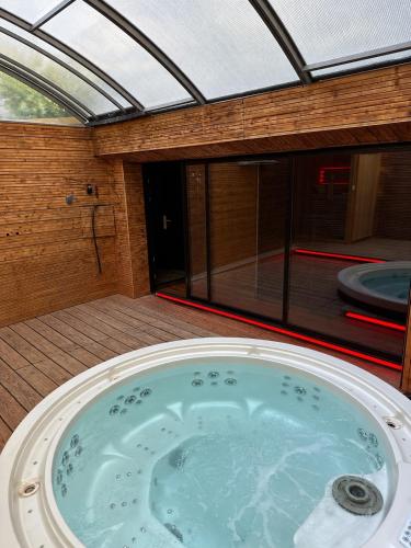Eleven Spa 185 m2 Gaming Room cinéma Sauna