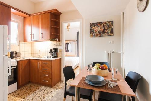 Tina's stylish home, Mets, 10 min to Acropolis