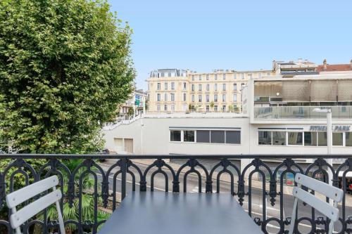 Upstays Spacious 77m T3 Apartment with Terrace