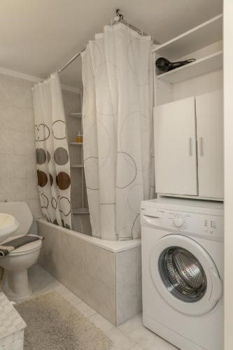 Theros Family apartment