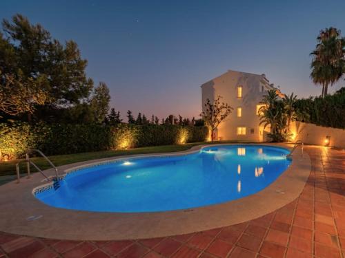 Luxury Golf Townhouse in Aloha with Pool & Garden