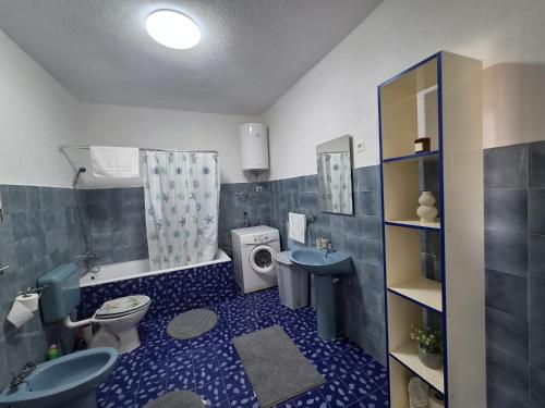 DEN Apartments