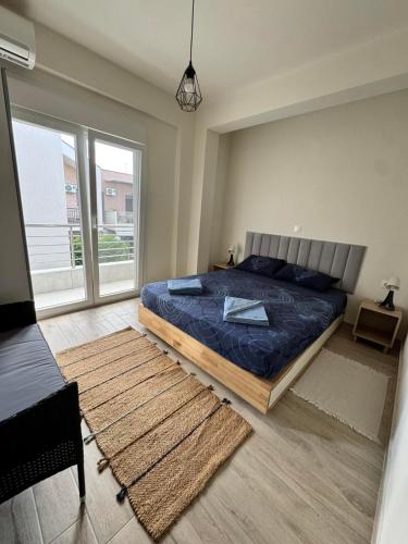 Simeon Apartment